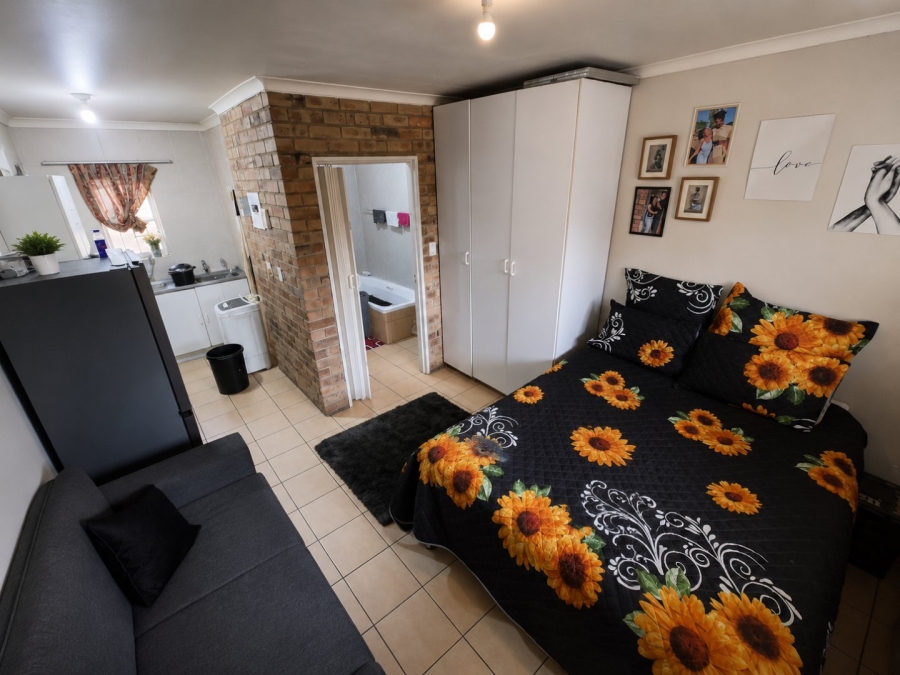  Bedroom Property for Sale in Die Bult North West